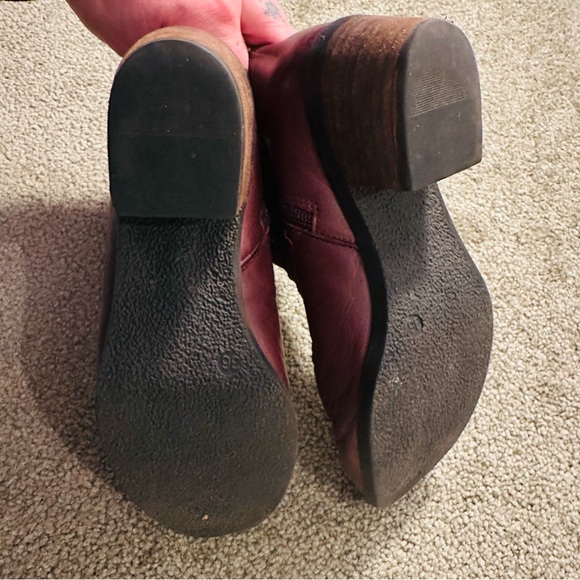 ⭐️ Women's Burgundy Leather Ankle Boots - Picture 6 of 8